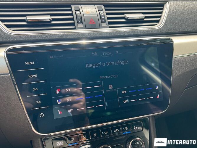 Skoda Superb 42 interauto-car