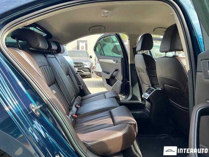 Skoda Superb 47 interauto-car