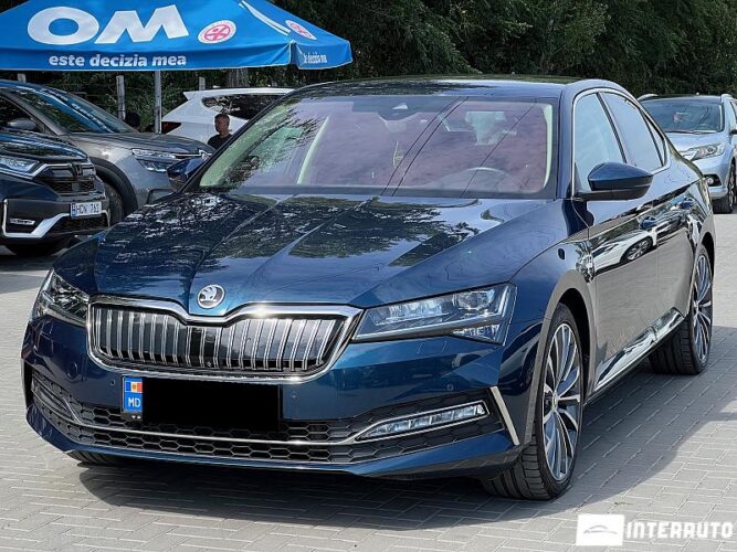Skoda Superb 31 interauto-car