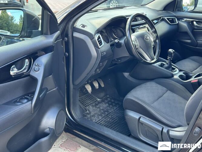 Nissan Qashqai 33 interauto-car