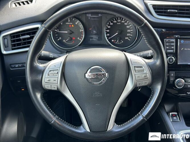 Nissan Qashqai 38 interauto-car