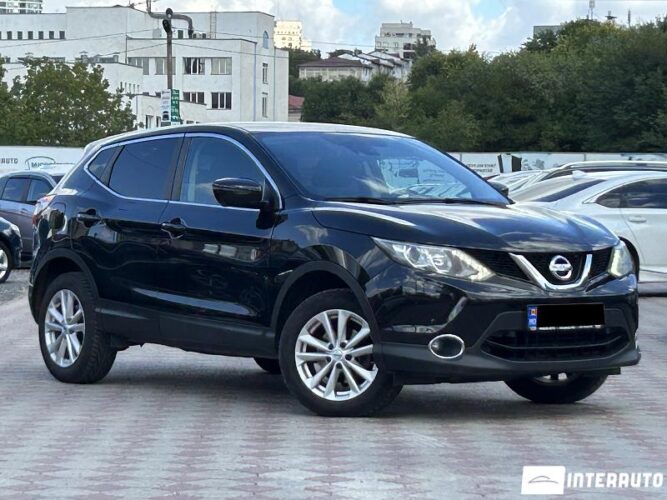 Nissan Qashqai 32 interauto-car