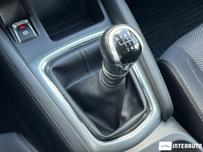 Nissan Qashqai 41 interauto-car