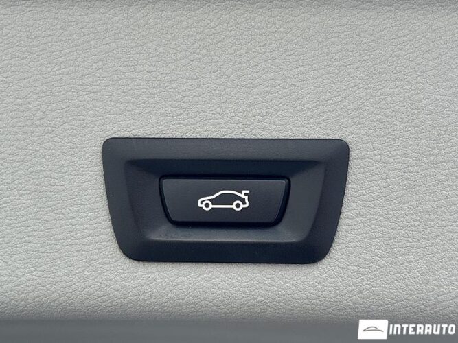 BMW X4 2.8i 54 interauto-car