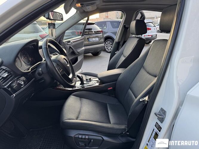 BMW X4 2.8i 37 interauto-car