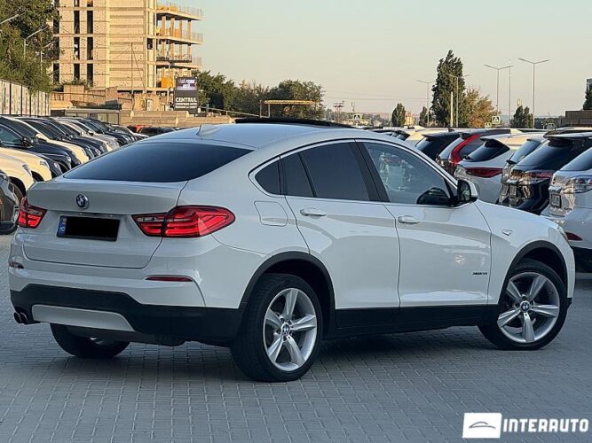 BMW X4 2.8i 35 interauto-car