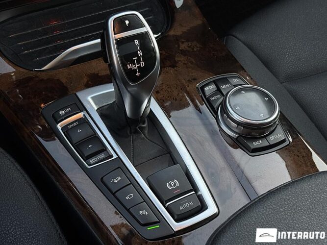 BMW X4 2.8i 44 interauto-car