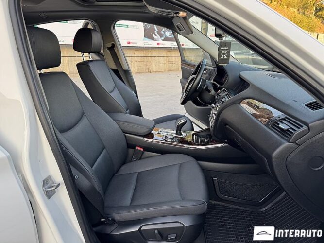 BMW X4 2.8i 48 interauto-car