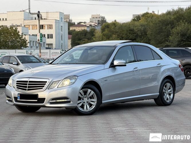 Mercedes E 220 31 interauto-car