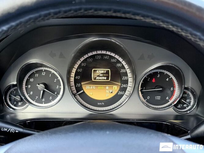 Mercedes E 220 43 interauto-car