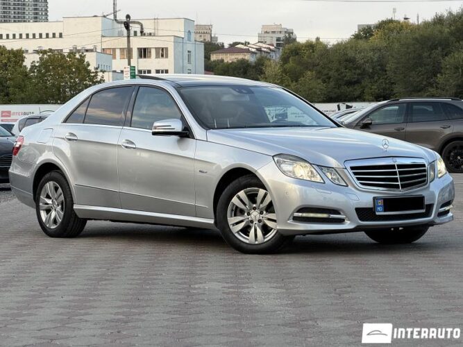 Mercedes E 220 34 interauto-car