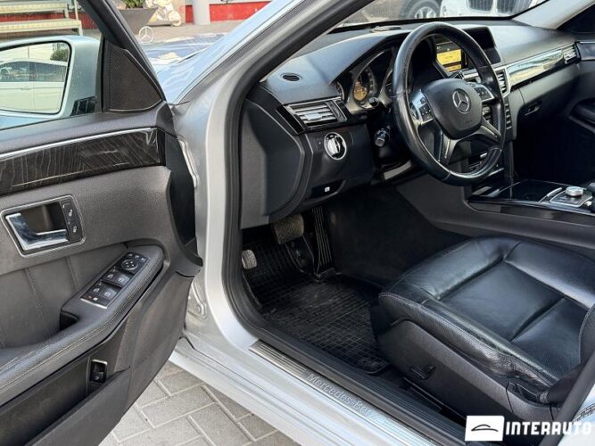 Mercedes E 220 35 interauto-car
