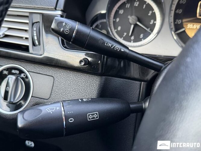 Mercedes E 220 41 interauto-car