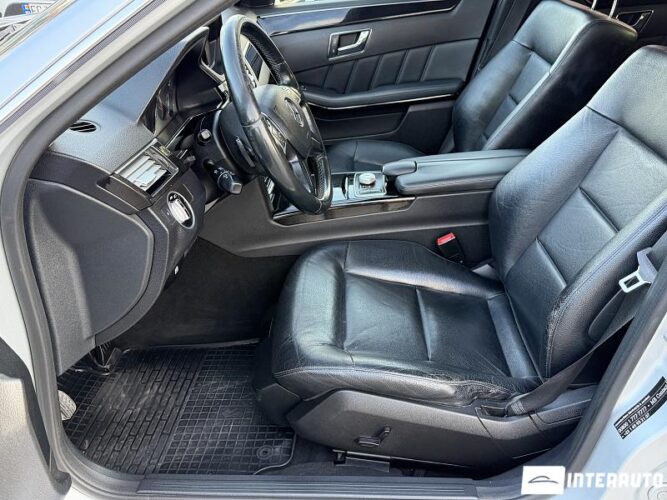 Mercedes E 220 37 interauto-car