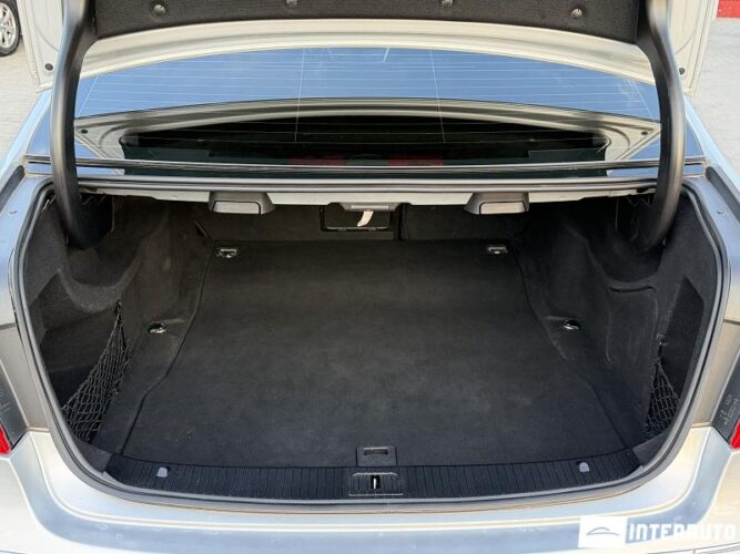 Mercedes E 220 49 interauto-car