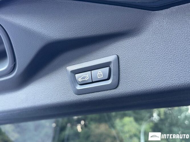 BMW X5 4.0i 53 interauto-car