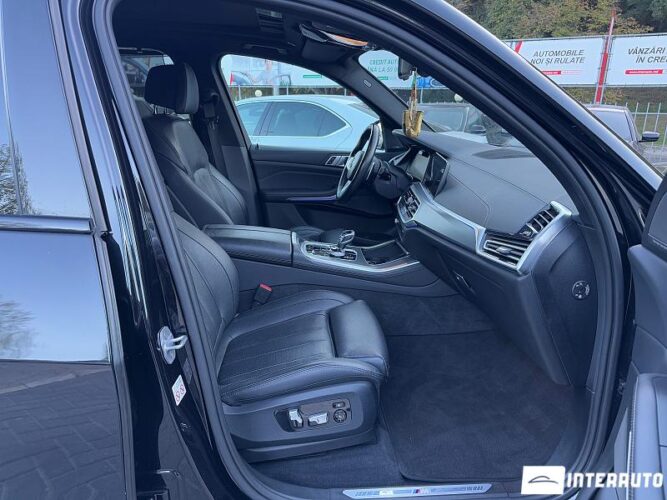 BMW X5 4.0i 50 interauto-car