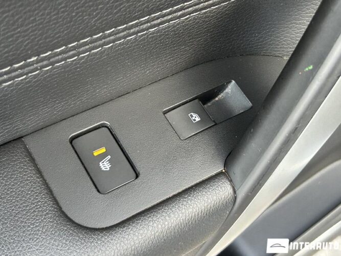 Chevrolet Captiva 49 interauto-car