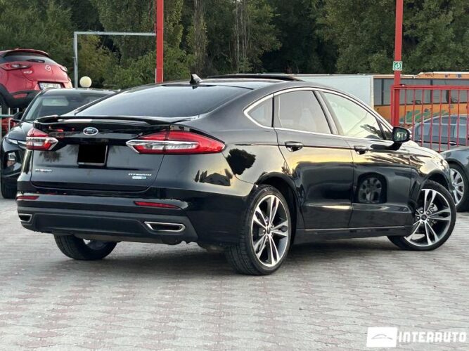 Ford Fusion 34 interauto-car