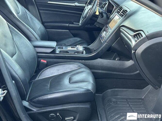 Ford Fusion 48 interauto-car