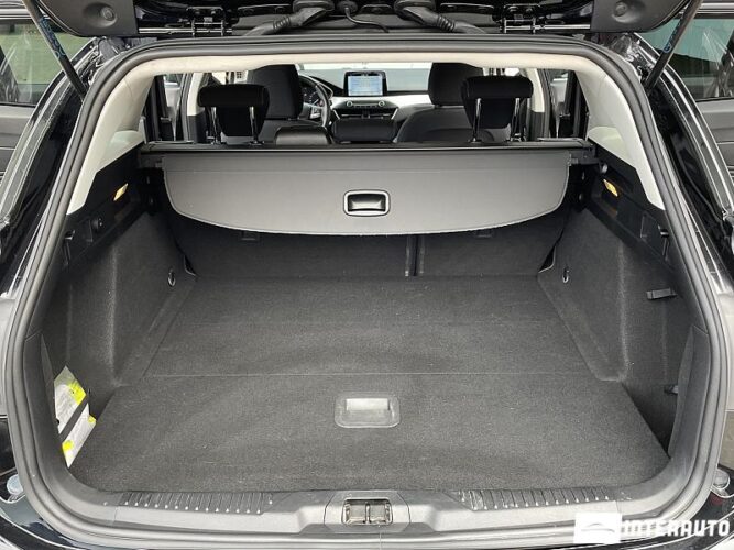 Ford Focus 51 interauto-car