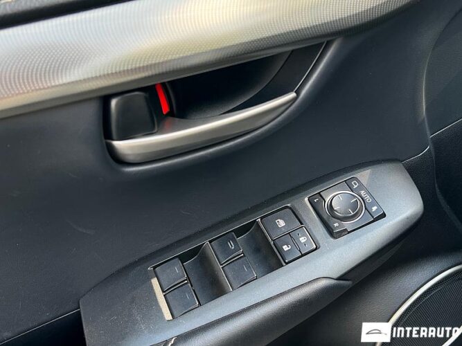 Lexus NX 300H 35 interauto-car