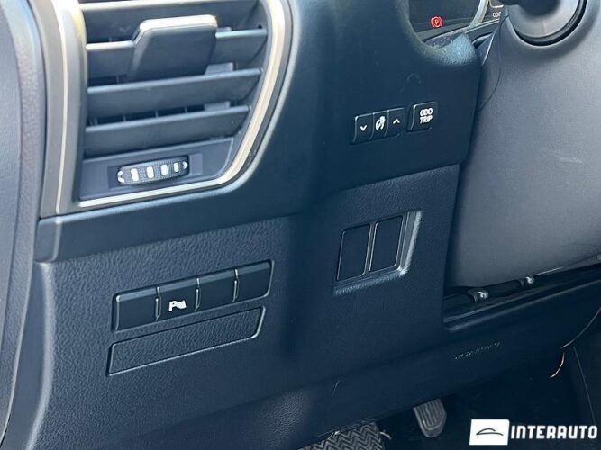 Lexus NX 300H 36 interauto-car