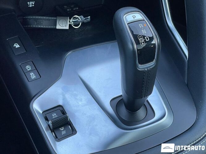 Jaguar E-Pace 49 interauto-car