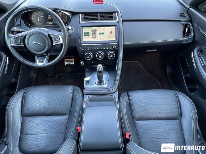 Jaguar E-Pace 42 interauto-car