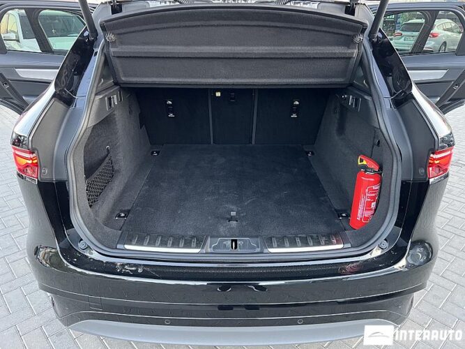 Jaguar F-Pace 57 interauto-car