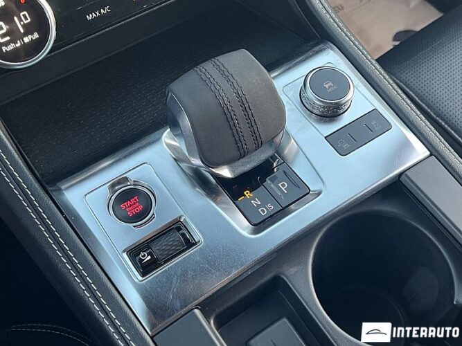 Jaguar F-Pace 45 interauto-car