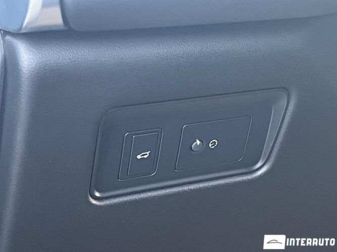 Jaguar F-Pace 55 interauto-car