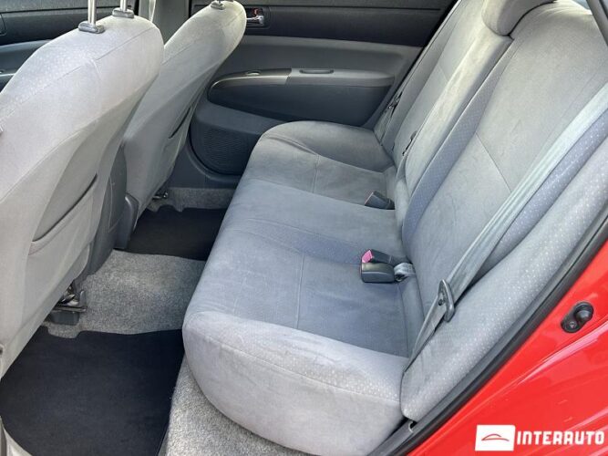 Toyota Prius 38 interauto-car