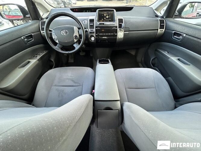 Toyota Prius 33 interauto-car