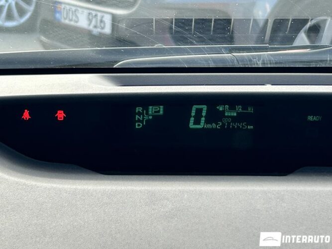 Toyota Prius 35 interauto-car