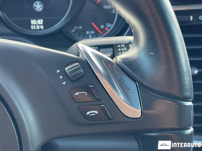 Porsche Panamera S 37 interauto-car