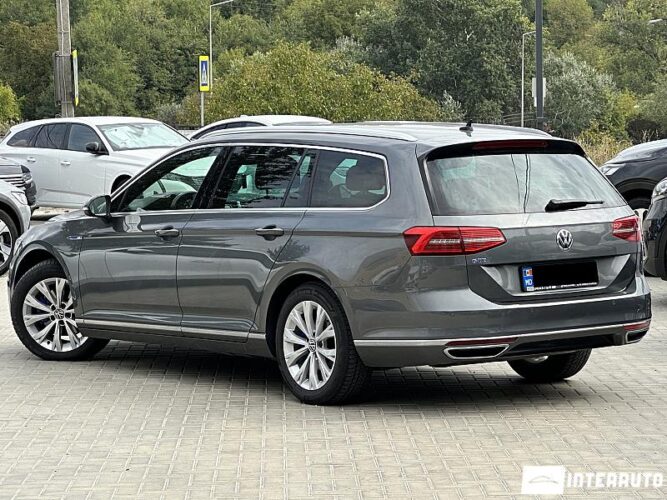 Volkswagen Passat GTE 34 interauto-car