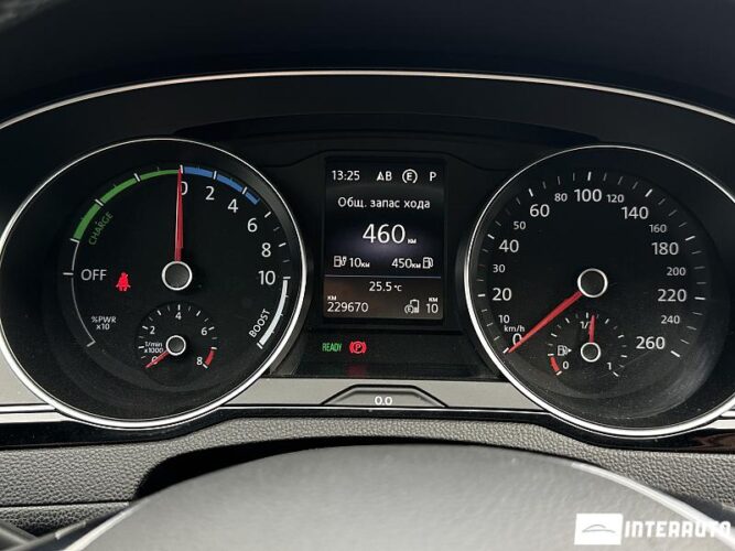 Volkswagen Passat GTE 38 interauto-car