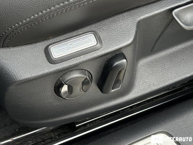 Volkswagen Passat GTE 47 interauto-car