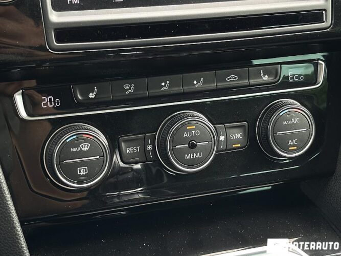 Volkswagen Passat GTE 41 interauto-car