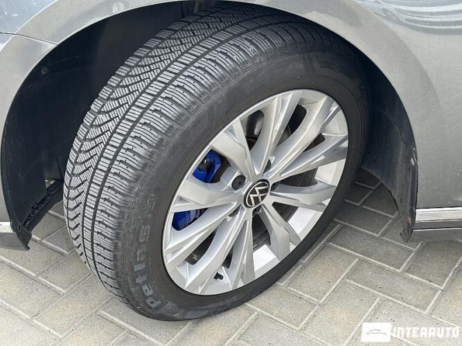 Volkswagen Passat GTE 48 interauto-car