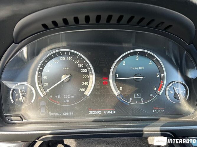 BMW 525 37 interauto-car