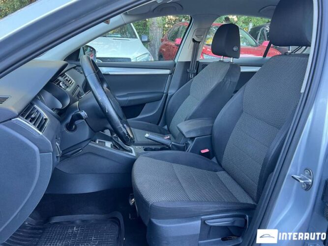 Skoda Octavia 32 interauto-car