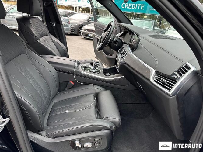 BMW X5 4.0i 43 interauto-car