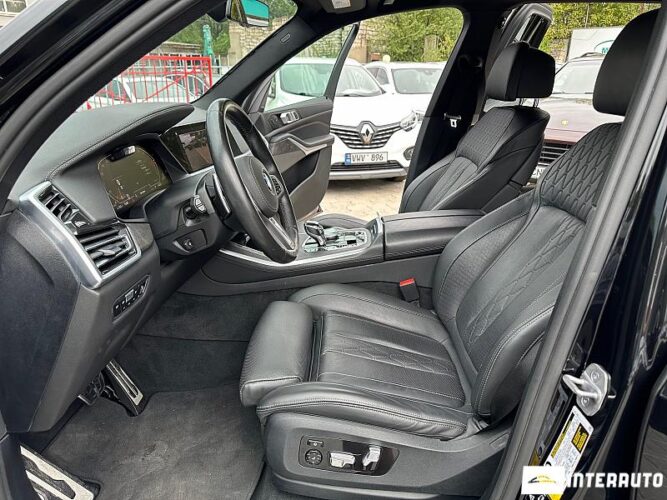 BMW X5 4.0i 42 interauto-car