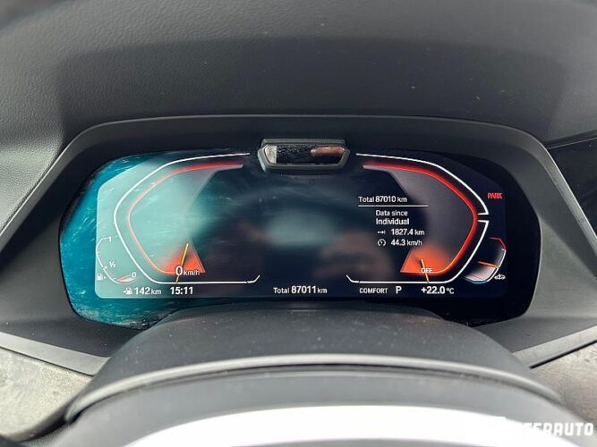 BMW X5 4.0i 46 interauto-car