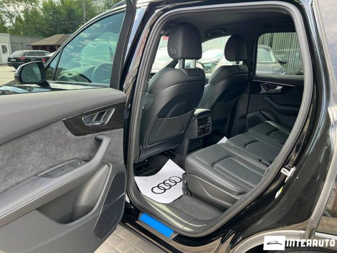Audi Q7 47 interauto-car
