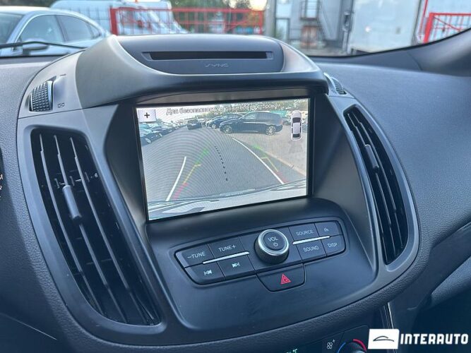 Ford Kuga 42 interauto-car