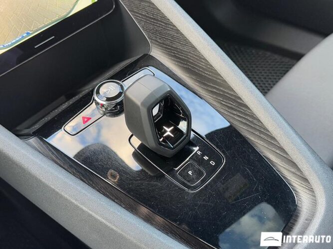 Volvo Polestar 2 48 interauto-car