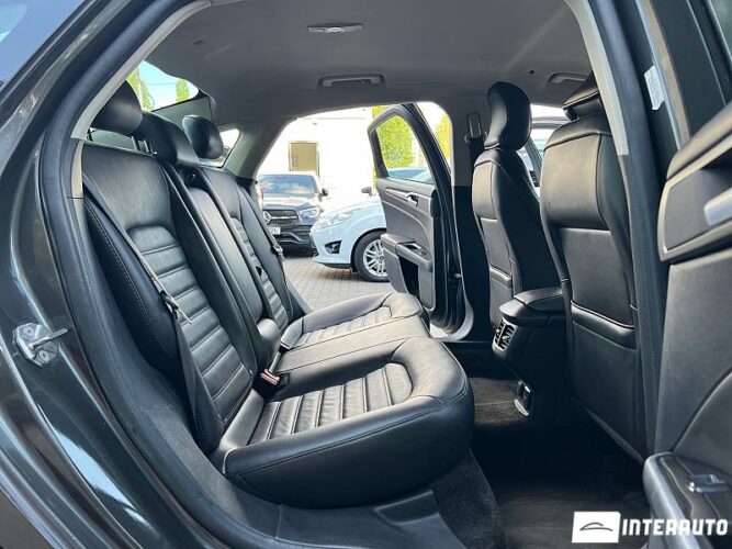 Ford Fusion 45 interauto-car